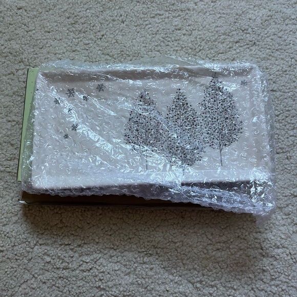 Sparkle tree ceramic platter. New in box. Never used. - Picture 3 of 4
